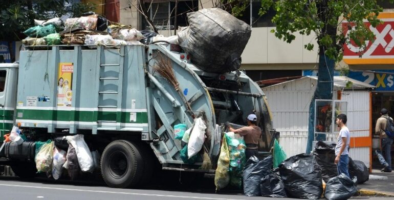Efficient Junk Removal Coronado: Clean Spaces Start with Pick and Dump